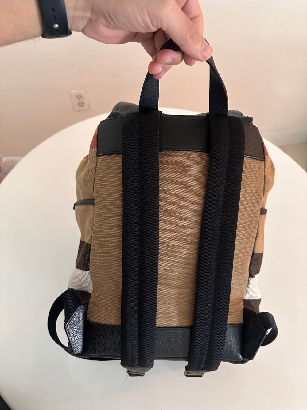Burberry Men's Black Leather Backpack - Picture 4 of 8